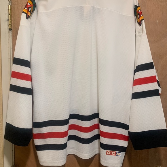 CHICHAGO BLACKHAWKS CCM JERSEY - Picture 4 of 5